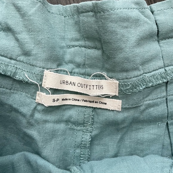 Urban Outfitters Shorts - Picture 2 of 4